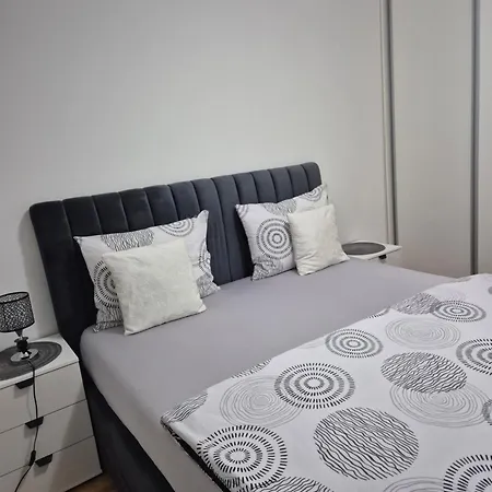 Apartament San *